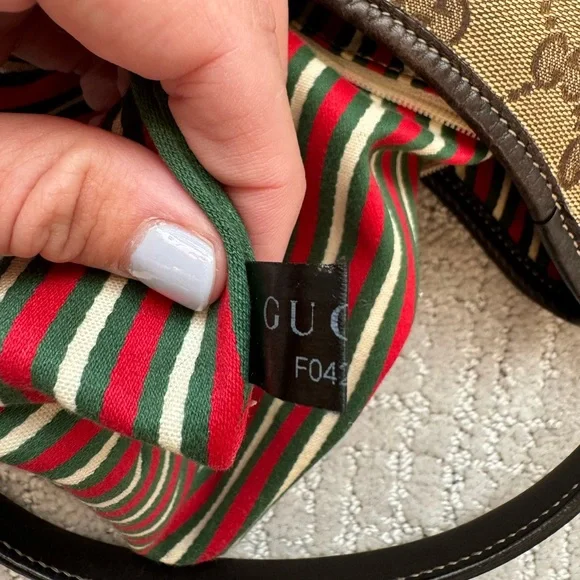 Vintage Gucci Medium Canvas Hobo Bag - Picture 9 of 12